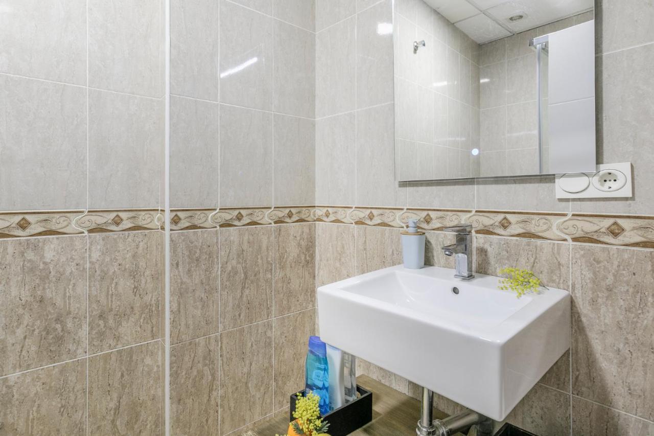 Apartamento Alcaiceria Granadaアパートメント エクステリア 写真